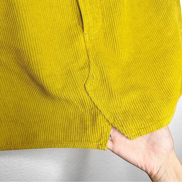 NWT Zara Corduroy Textured Chartreuse Mini Skirt Size Small $35.90 - Picture 3 of 6